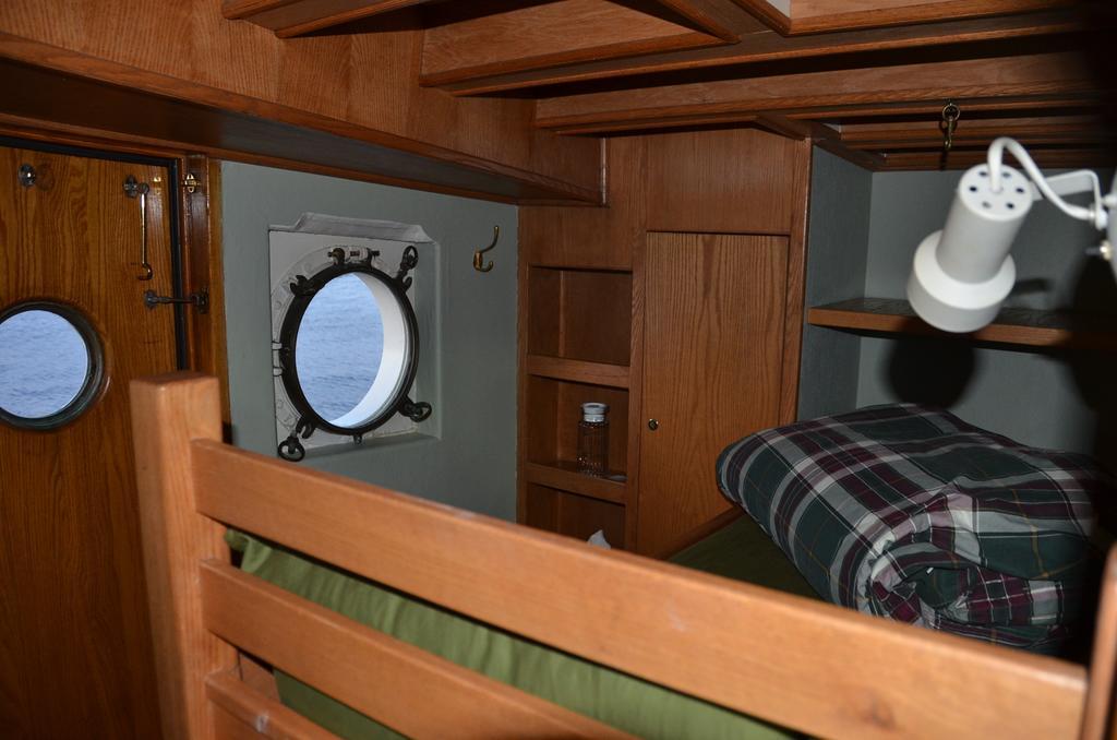 Swept Away Inn Port Alberni Quarto foto